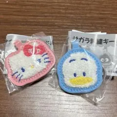 サンリオ　刺繍　キティ　ペックル　キーホルダー