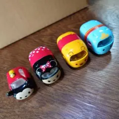 ミニカー 4台セット 積み重ね可能 キャラクター付き