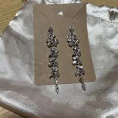 ロング ビジュー ピアス