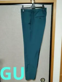 GUジーユウォッシャブルテーパードトラウザー