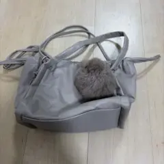 grove 2way ショルダーバッグ 巾着型 ファーチャーム付き
