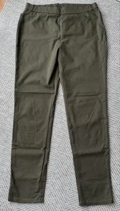 オリーブ カジュアルパンツ ゴムウエスト
