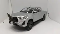 カラーサンプル ミニカー ハイラックス