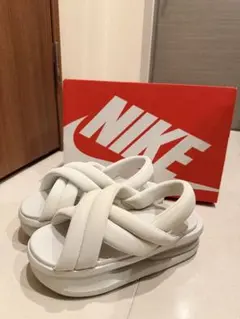 NIKE エアマックス アイラ W AIRMAX ISLA SANDALのサムネイル