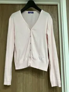 人気✨️バーバリーブルーレーベル カーディガン ピンク ハート 刺繍