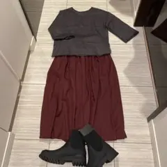 新品　未使用　ワインレッド　スカート