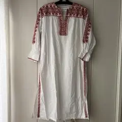 Sara mallika 刺繍入りロングワンピース