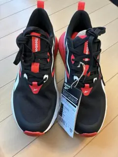 Reebok VERSE スニーカー