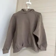 ポンポネット トップス