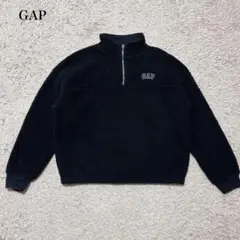 ギャップ　ハーフジップボアスウェット(M)ユニセックス　ロゴ刺繍　ボリューム