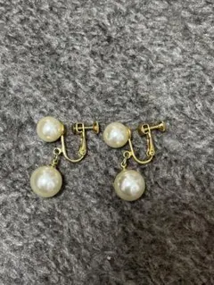 パール付きゴールドフックイヤリング