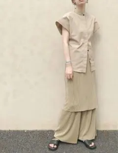 ELIN エリン バックオープンシャツ 38のサムネイル