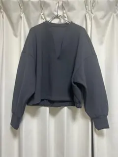 【新品未使用】アンフィーロ　トレーナー（チャコールグレー）