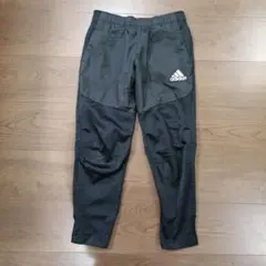 adidas 黒 長ズボン140