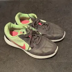 Item thumbnail for item fc120c4f-39ec-4aad-8195-4423ce86341f