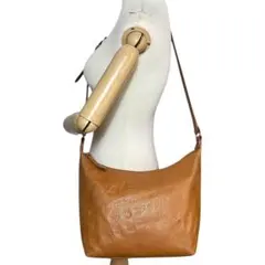 良品　ダコタ　ショルダーバッグ　オールレザー　斜め掛け　ロゴ型押し　キャメル　茶