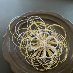 水引 髪飾り 金 白 和装 成人式 卒業式 結婚式 振袖 袴