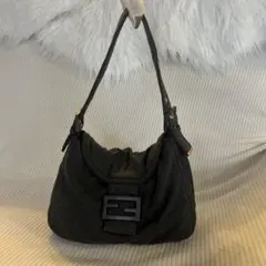 FENDI マンマバケット　ショルダーバッグ