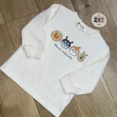 【新品】アンパンマン　長袖トレーナー　スウェット　90