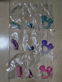 TWICE　カラビナ　ガチャ　ミサモ　カプセルトイ