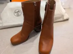 【美品】HERMES エルメス レザー ショートブーツ ブラウンのサムネイル