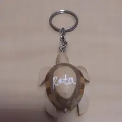 木製亀型キーホルダー 'Rota'