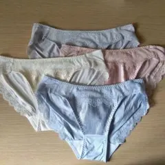 Item thumbnail for item c47ff010-bc71-449a-91d4-076bd5d92a27