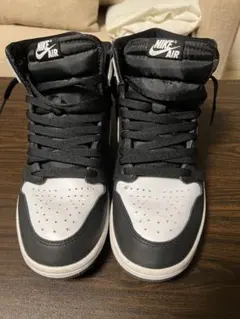 Nike Air Jordan 1 ブラック/ホワイト