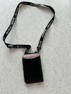 ジルスチュアート　スマホポーチ