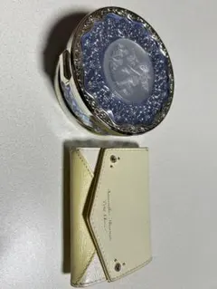 サマンサタバサ三つ折り財布とカネボウミラノコレクション2018