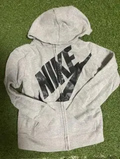 NIKE パーカー　110㎝位