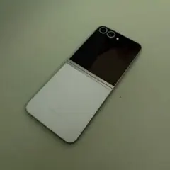 ジャンクSamsung Galaxy Z Flip6 本体　国内版　ドコモ
