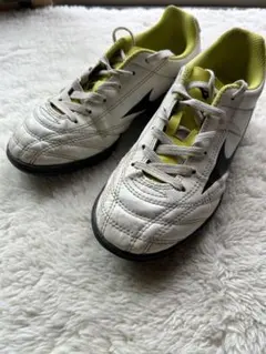 MIZUNOモナルシーダネオ★トレシュー ★21.5cm