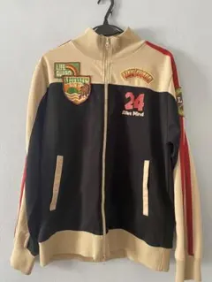 トラックジャケット