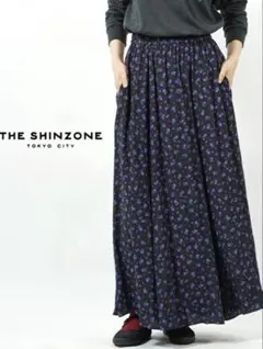 THE SHINZONE 花柄フレアロングスカートのサムネイル