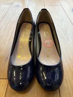 【美品】U.P renoma パンプス 23.5cm ネイビー 試着のみのサムネイル