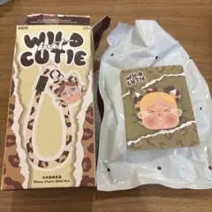 POPMART CRYBABY Wild but Cutie フォンチャーム