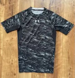 Under Armour 迷彩柄 アンダーシャツ 32