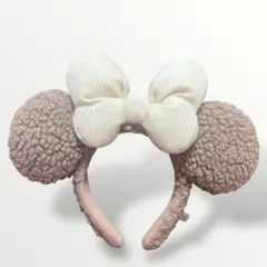 美品⭐️Disneyミニーもこもこカチューシャ ピンクベージュ✖️白　ディズニー