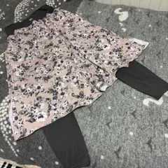 チャコット　レギンス付きガウチョ　ピンクの花柄　グレー