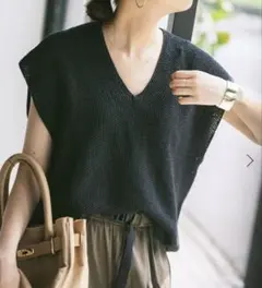 スピックアンドスパン　ペーパーヤーンルーズニットベストのサムネイル