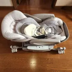 ゆらリズムオート　ハイローチェア　ペールグレー