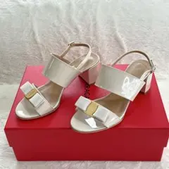 極美品✨　サルヴァトーレフェラガモ　ストラップサンダル　ヴァラリボン　23SS