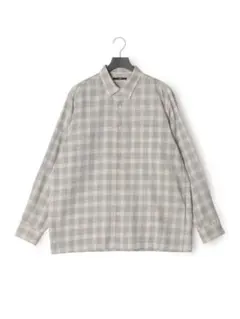 チェックシャツ