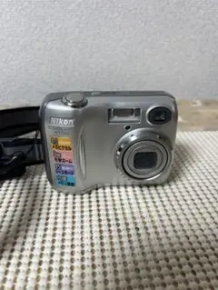 完動品【Nikon COOLPIX E4100 】 コンパクトデジタルカメラ Amazon.com : Nikon Coolpix 4100 4MP Digital Camera with 3x