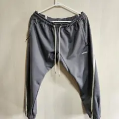 グレー サイドストライプ ジョガーパンツ