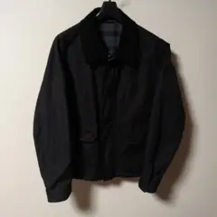 ユニクロ　ユーティリティショートブルゾン