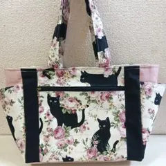 くろねこさんと薔薇　ハンドメイド　 サイドポケットトートバッグのサムネイル
