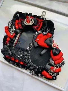 痛硬質ケース　ロゼット　トレカケース　赤　黒