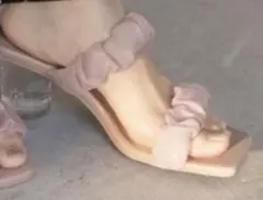 Item thumbnail for item a7238a26-2534-4d36-8758-047755dc1db2